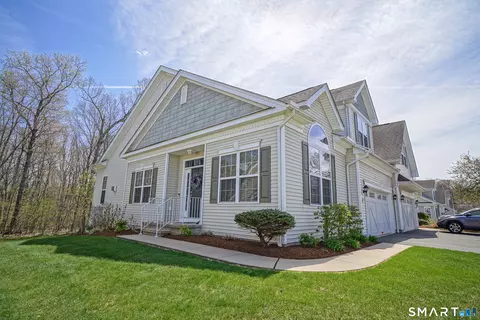 156 Sycamore Dr #156, Prospect, CT 06712