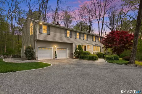 95 Alexandra Dr, Stamford, CT 06903
