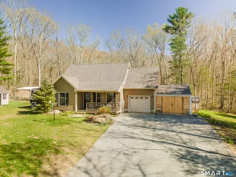 311 Cranberry Bog Rd, Killingly, CT 06239