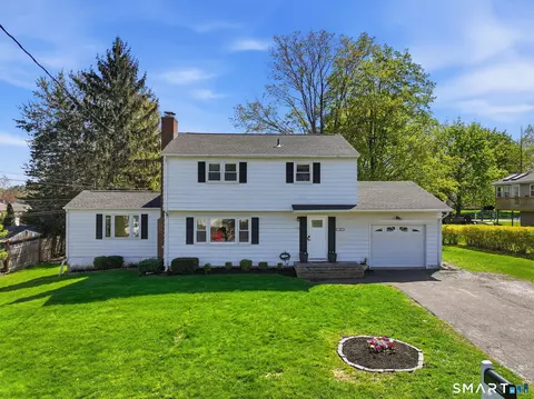 108 Harness Dr, Meriden, CT 06450