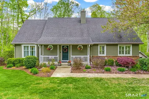 9 Brooks Ln, Ivoryton, CT 06442