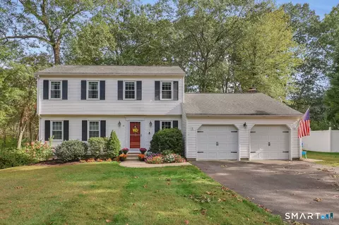 10 Colonial Ct, Cheshire, CT 06410
