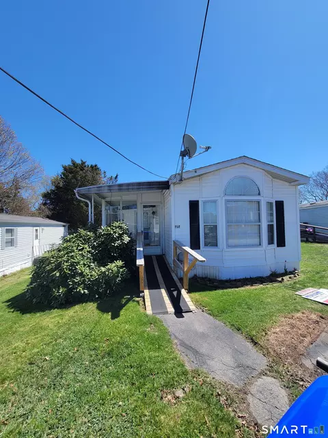 134 E St, Groton, CT 06340