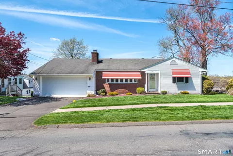 260 Pearl St, Enfield, CT 06082