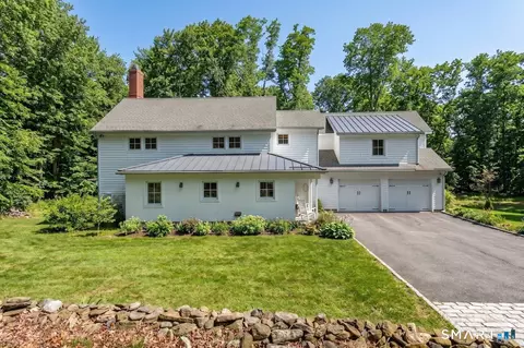 Exterior - 9 Old Paddock Ln, Kent, CT 06757 photo 3 of 8