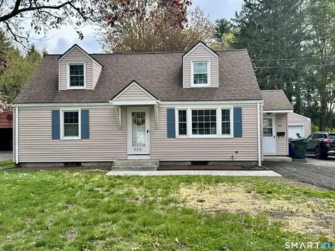220 S Elm St, Windsor Locks, CT 06096