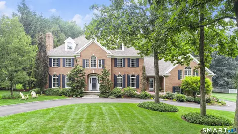 28 Shields Rd, Darien, CT 06820