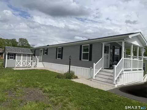 maple lane, Danbury, CT 06810