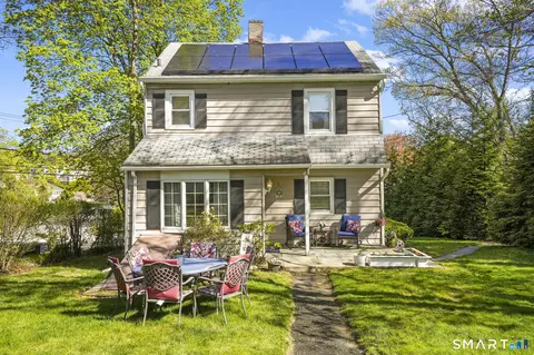 130 Toms Rd, Stamford, CT 06906