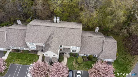 704 Highpoint Dr #704, Rocky Hill, CT 06067