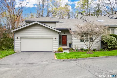 7 Brenthaven #7, Avon, CT 06001