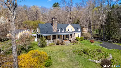 27 Highland Ave, New Hartford, CT 06057