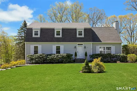 15 Serfilippi Ln, Ridgefield, CT 06877