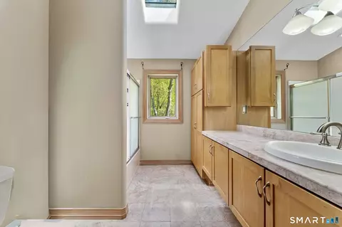 Bath - 500 Thrall Ave, Suffield, CT 06078 photo 4 of 4