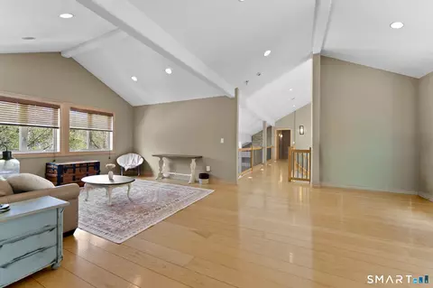 Entry Way - 500 Thrall Ave, Suffield, CT 06078 photo 3 of 4