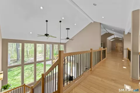 Entry Way - 500 Thrall Ave, Suffield, CT 06078 photo 2 of 4