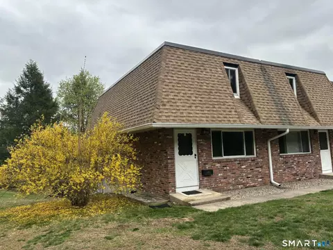 220 Monce Rd #17, Burlington, CT 06013