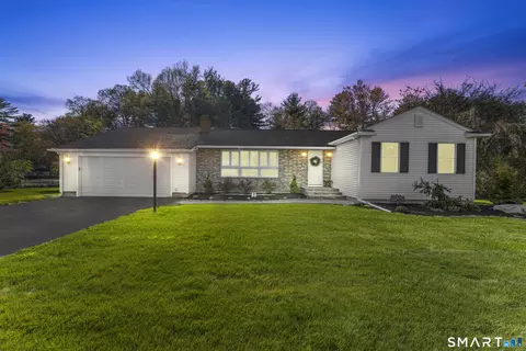 1253 North St, Suffield, CT 06078