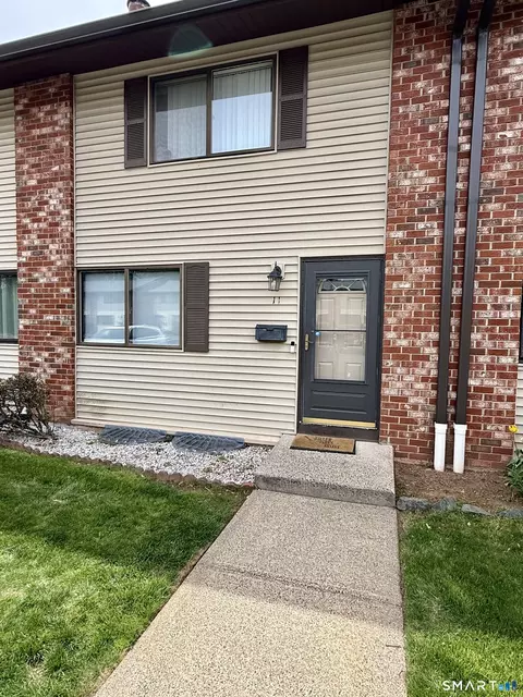 11 Coronado Dr #11, Newington, CT 06111