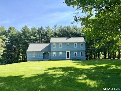 20 Brookwood Dr, Newtown, CT 06470