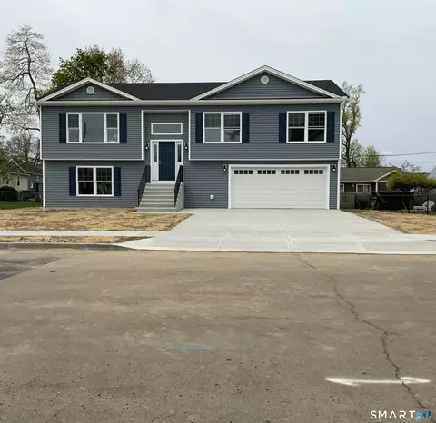 96 Enright St, West Haven, CT 06516