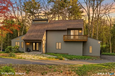 18 Highridge Dr, Granby, CT 06035