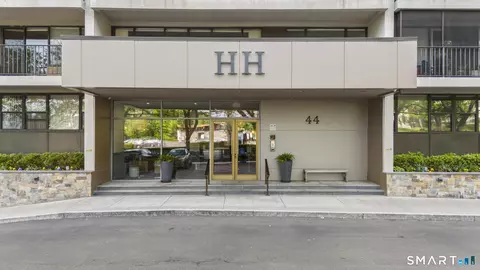 44 Strawberry Hill Ave #8K, Stamford, CT 06902