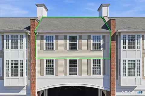 38 Hope St #20, East Lyme, CT 06357