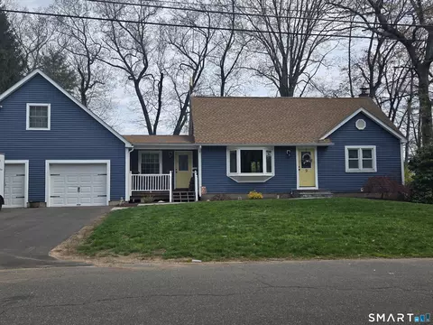 9 Overhill Rd, Enfield, CT 06082