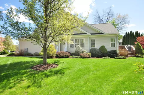 14 Carlson Ridge Ct #14, New Milford, CT 06776