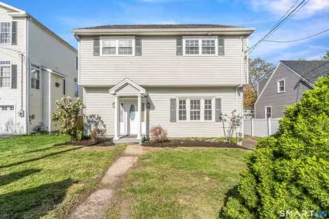 1770 Stratfield Rd, Fairfield, CT 06825