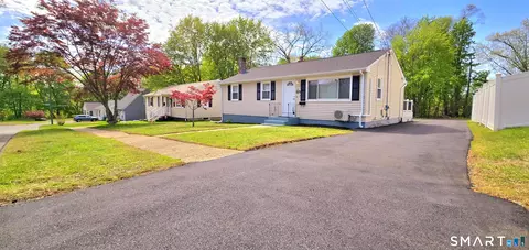 64 4th St, Bristol, CT 06010