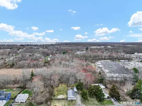 14 Denmore Ln, Old Saybrook, CT 06475