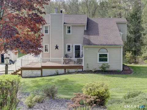 97 Lair Rd, New Hartford, CT 06057