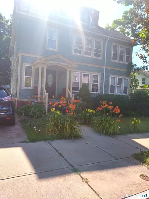 7 Downing St, New Haven, CT 06513