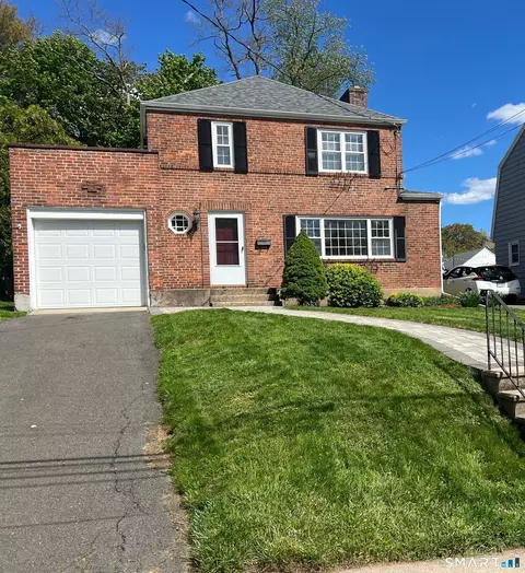 110 Ballard Dr, West Hartford, CT 06119
