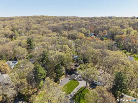 44 Knollwood Dr, Glastonbury, CT 06033