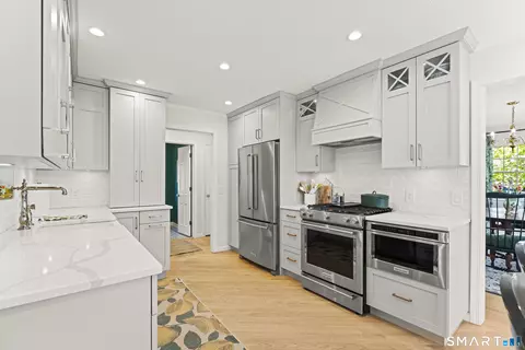 Kitchen - 90 Russell Ave, Suffield, CT 06078 photo 4 of 7