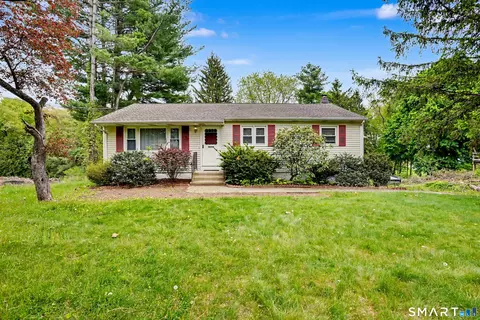 39 Sullivan Rd, New Milford, CT 06776