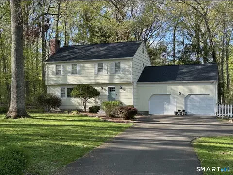 9 Monroe Ln, Madison, CT 06443