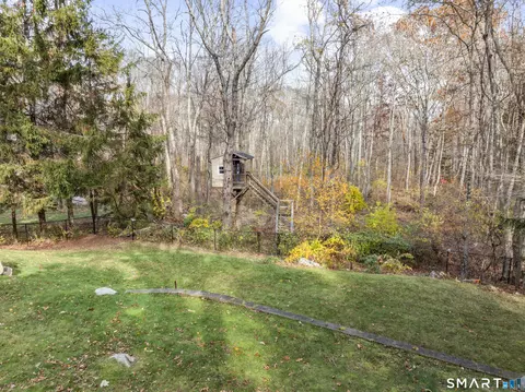 Exterior - 88 Ironworks Rd, Clinton, CT 06413 photo 8 of 9