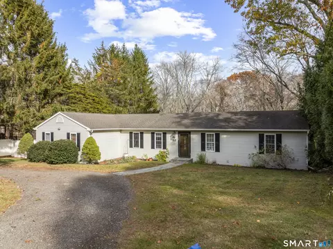 Exterior - 88 Ironworks Rd, Clinton, CT 06413 photo 2 of 9