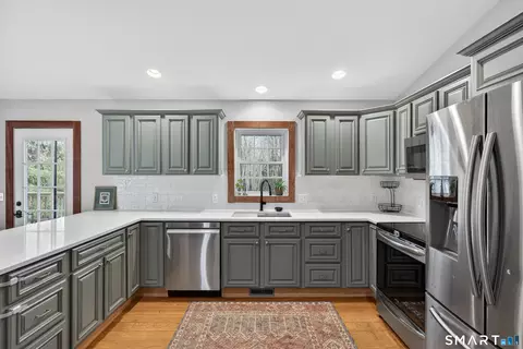 Kitchen - 88 Ironworks Rd, Clinton, CT 06413 photo 5 of 7