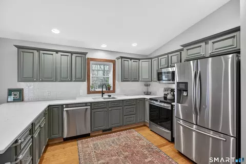 Kitchen - 88 Ironworks Rd, Clinton, CT 06413 photo 4 of 7