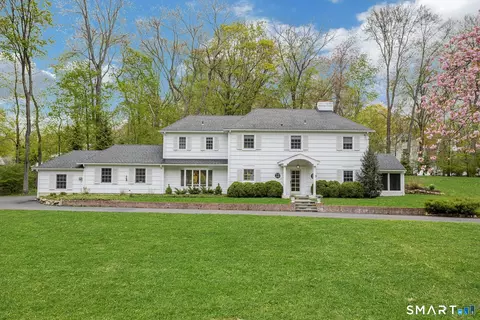31 Stephanie Ln, Darien, CT 06820