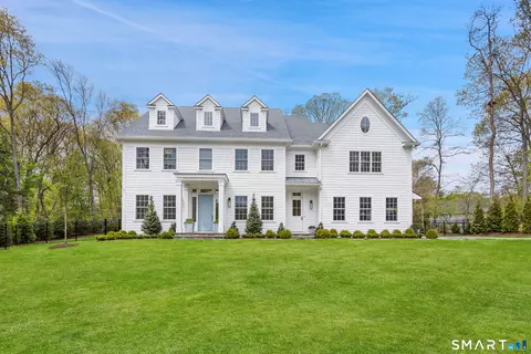 17 Vineyard Ln, Westport, CT 06880