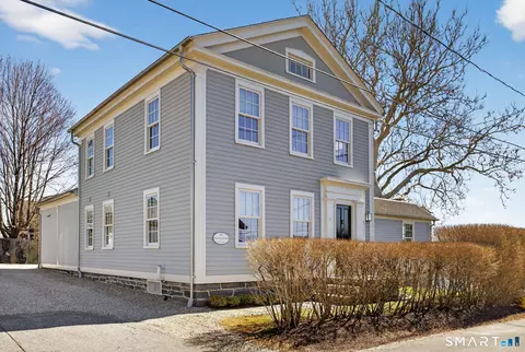 17 Scholes Ln, Essex, CT 06426