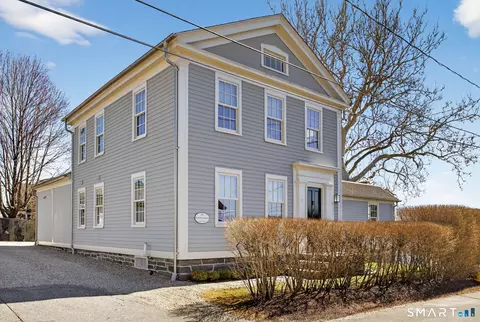 17 Scholes Ln, Essex, CT 06426