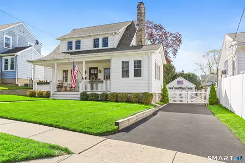50 Crestview Ave, Stamford, CT 06907