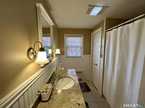 Bath - 30 Apter Dr, Torrington, CT 06790 photo 2 of 3